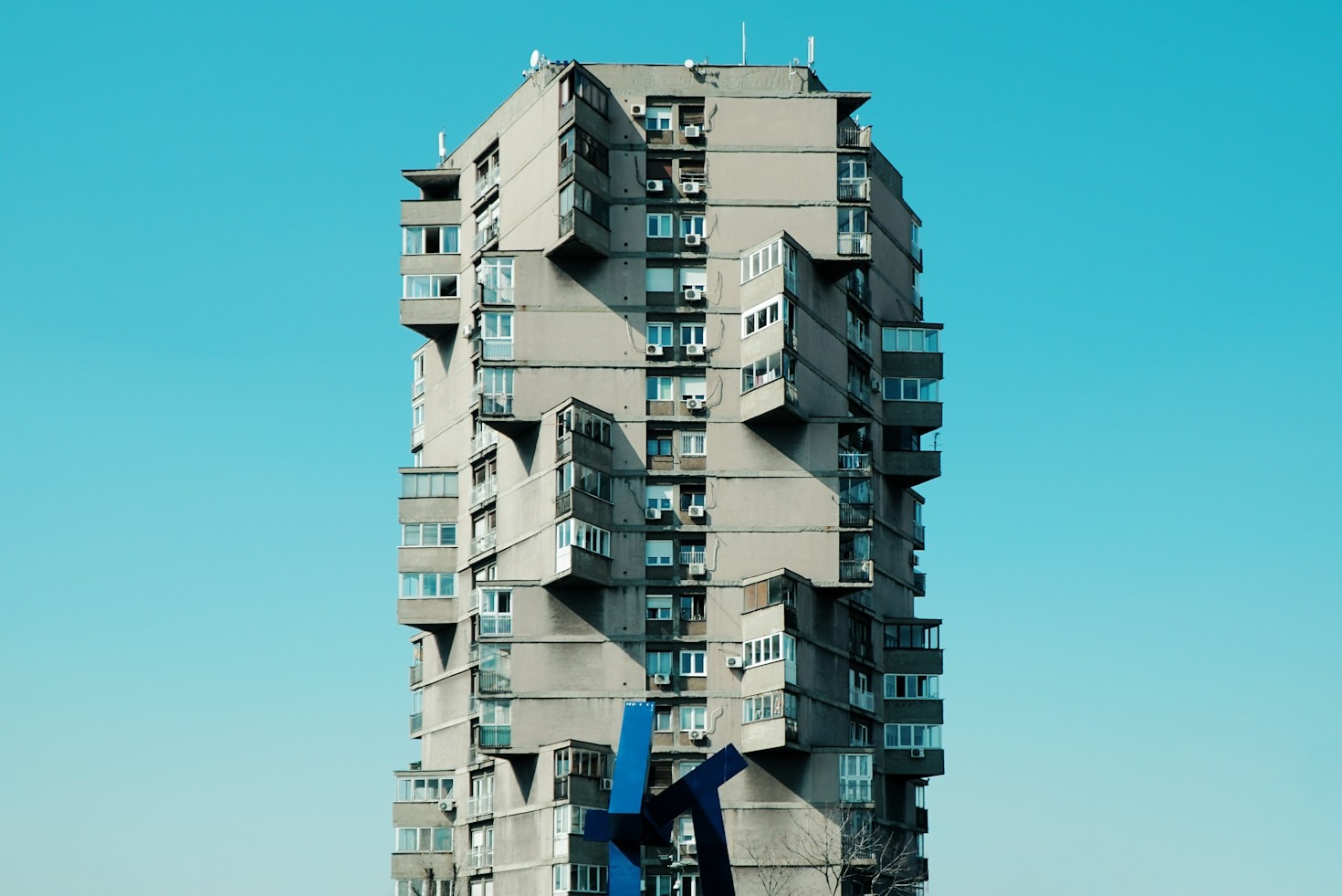 Finding Beauty In Brutalist Design Principles